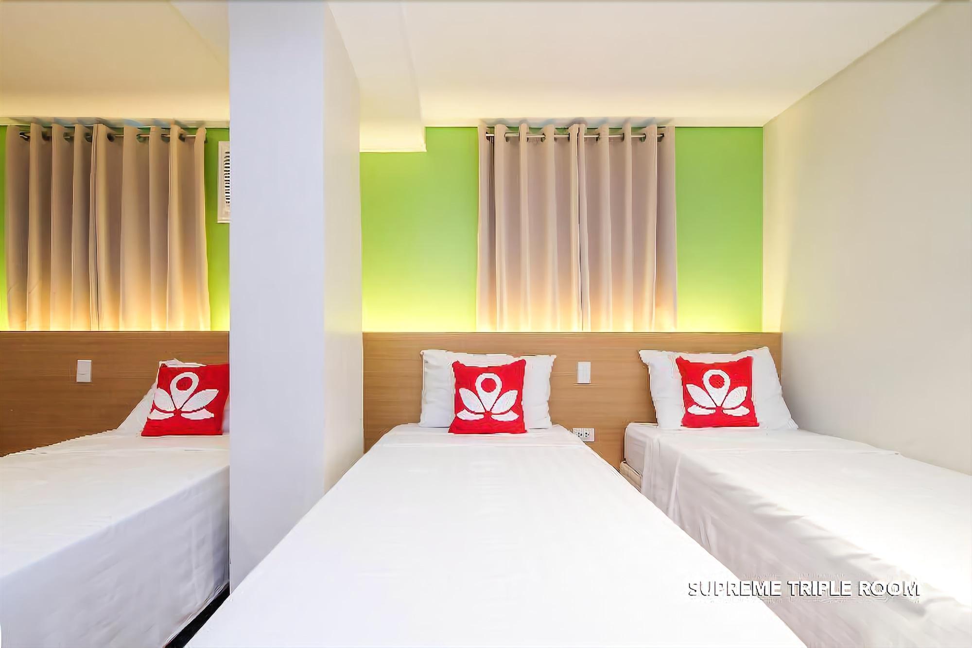 Myspace Hotel @Bgc Pasig City Екстер'єр фото