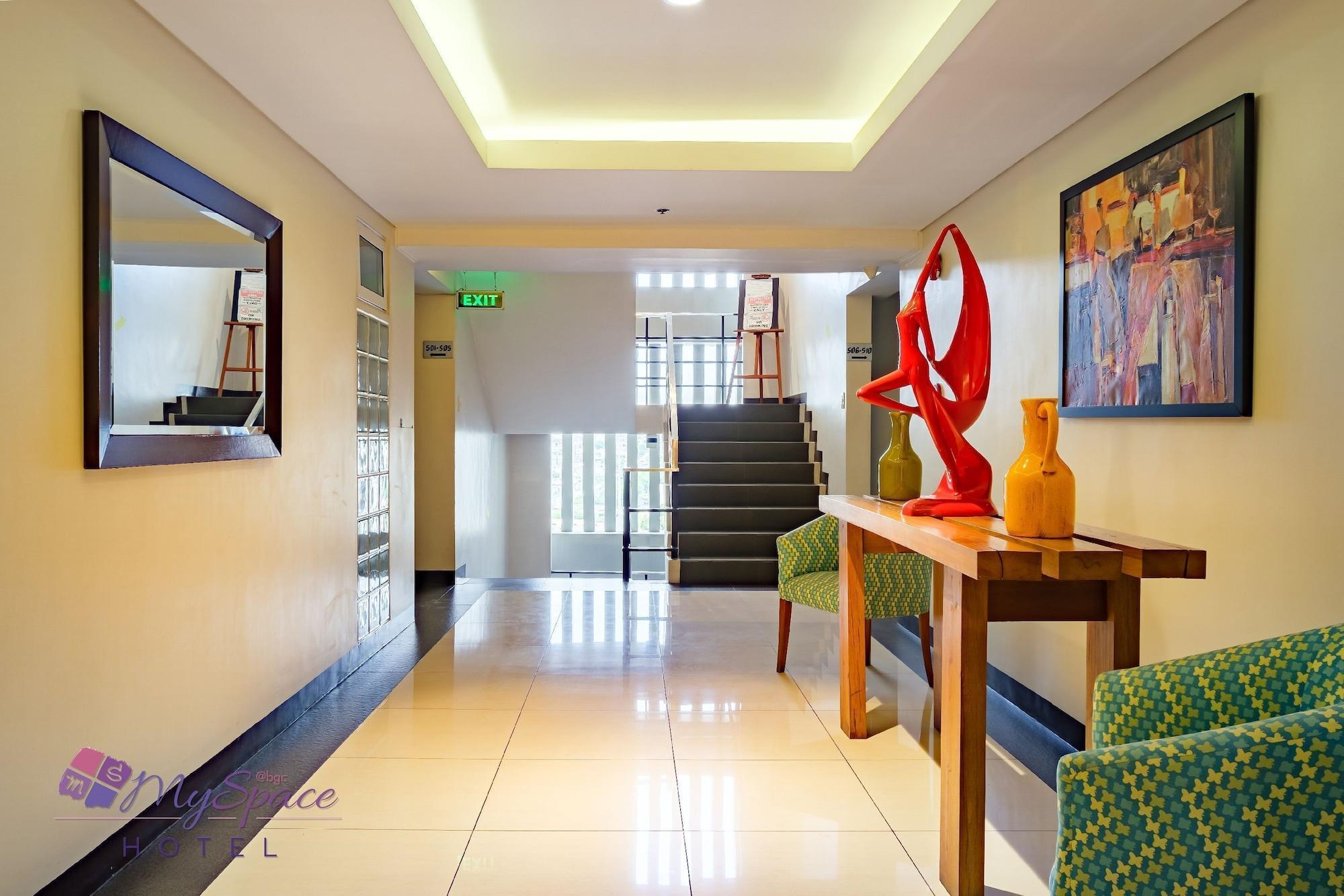 Myspace Hotel @Bgc Pasig City Екстер'єр фото