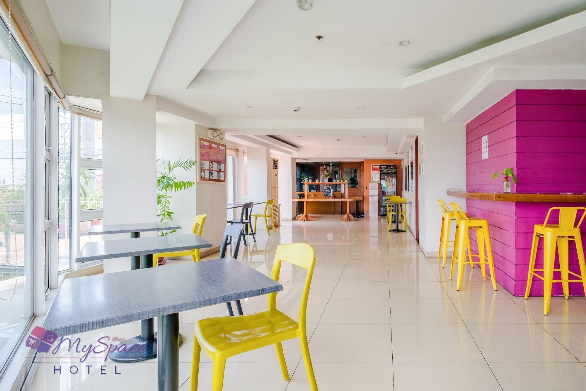 Myspace Hotel @Bgc Pasig City Екстер'єр фото