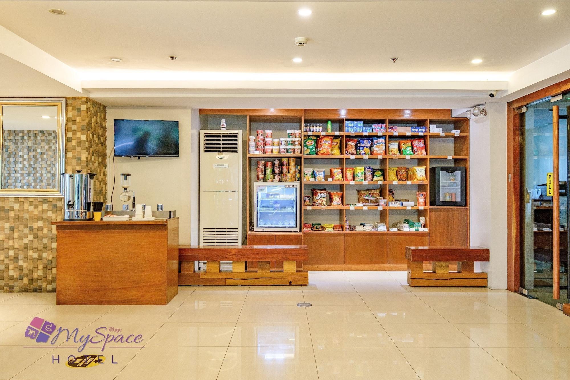 Myspace Hotel @Bgc Pasig City Екстер'єр фото